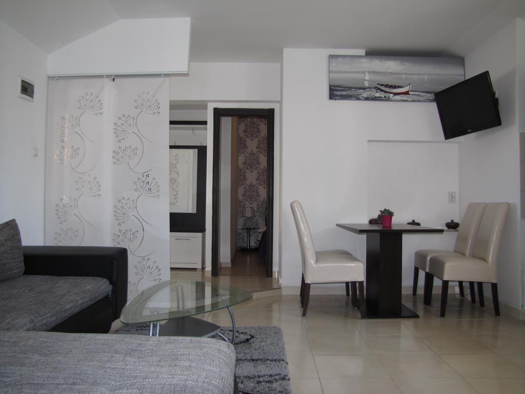 Apartament Marina